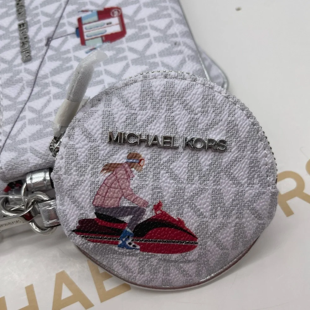Michael Kors JST Multi Wristlet Trio